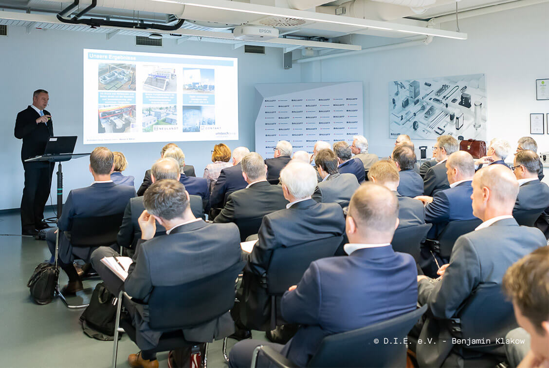 This picture shows a lecture at the CTO Autumn Forum 2019 at Walluf GmbH.